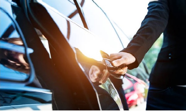Case - Limousine Service